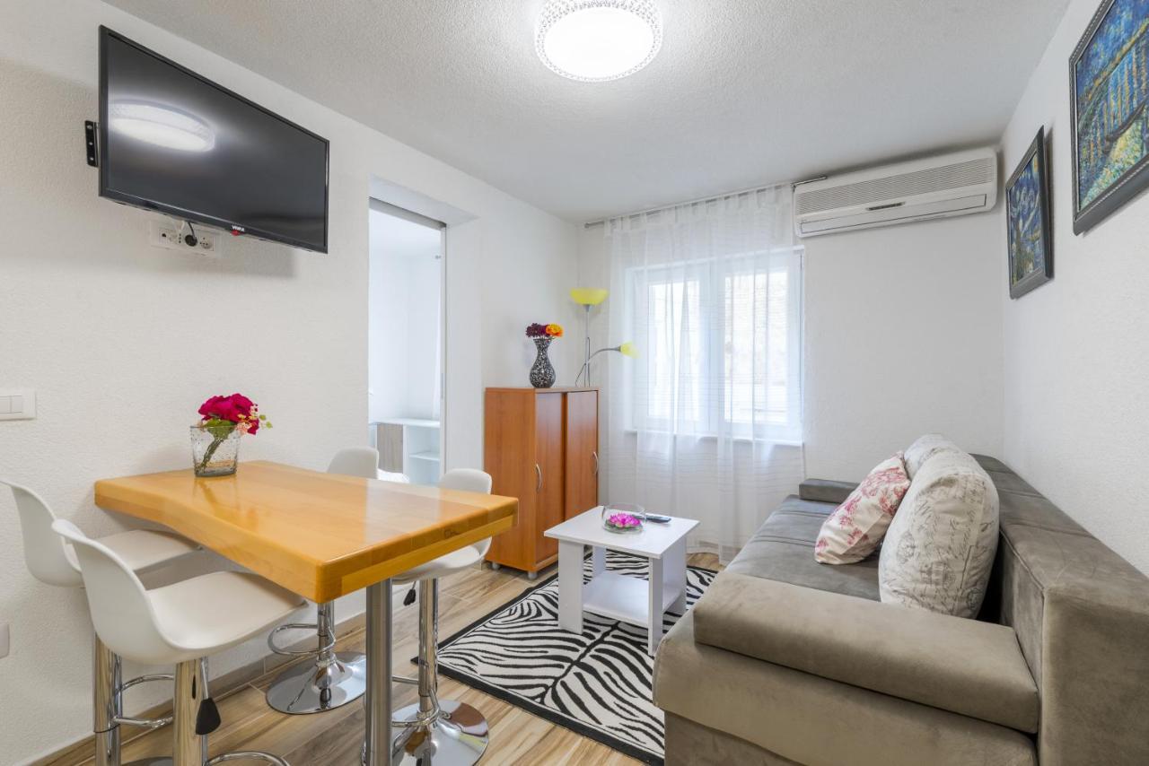 Apartments By The Sea Baska Voda, Makarska - 17570 Екстериор снимка