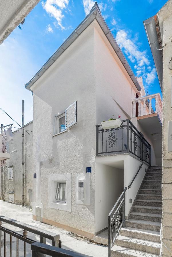 Apartments By The Sea Baska Voda, Makarska - 17570 Екстериор снимка