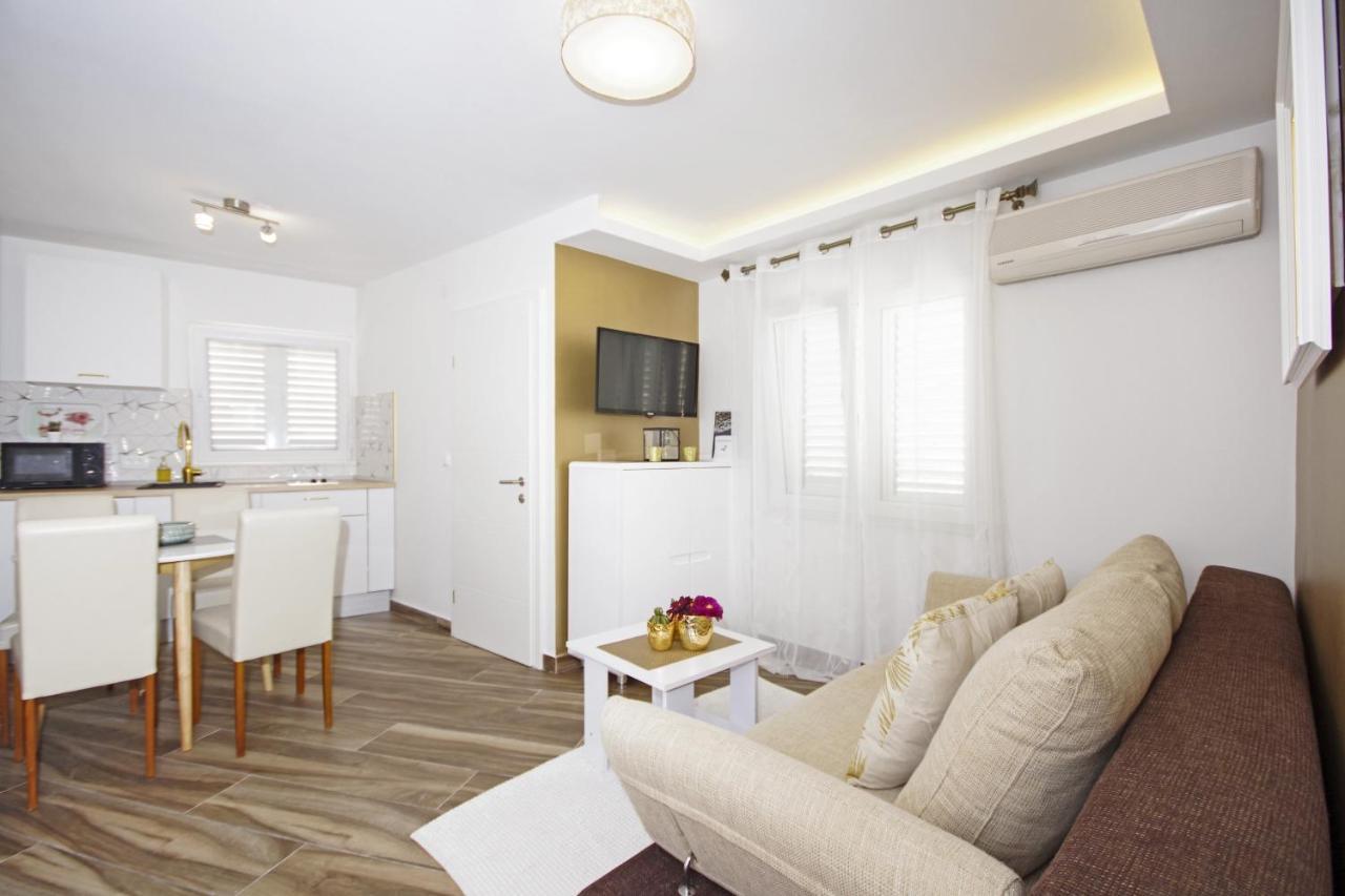 Apartments By The Sea Baska Voda, Makarska - 17570 Екстериор снимка