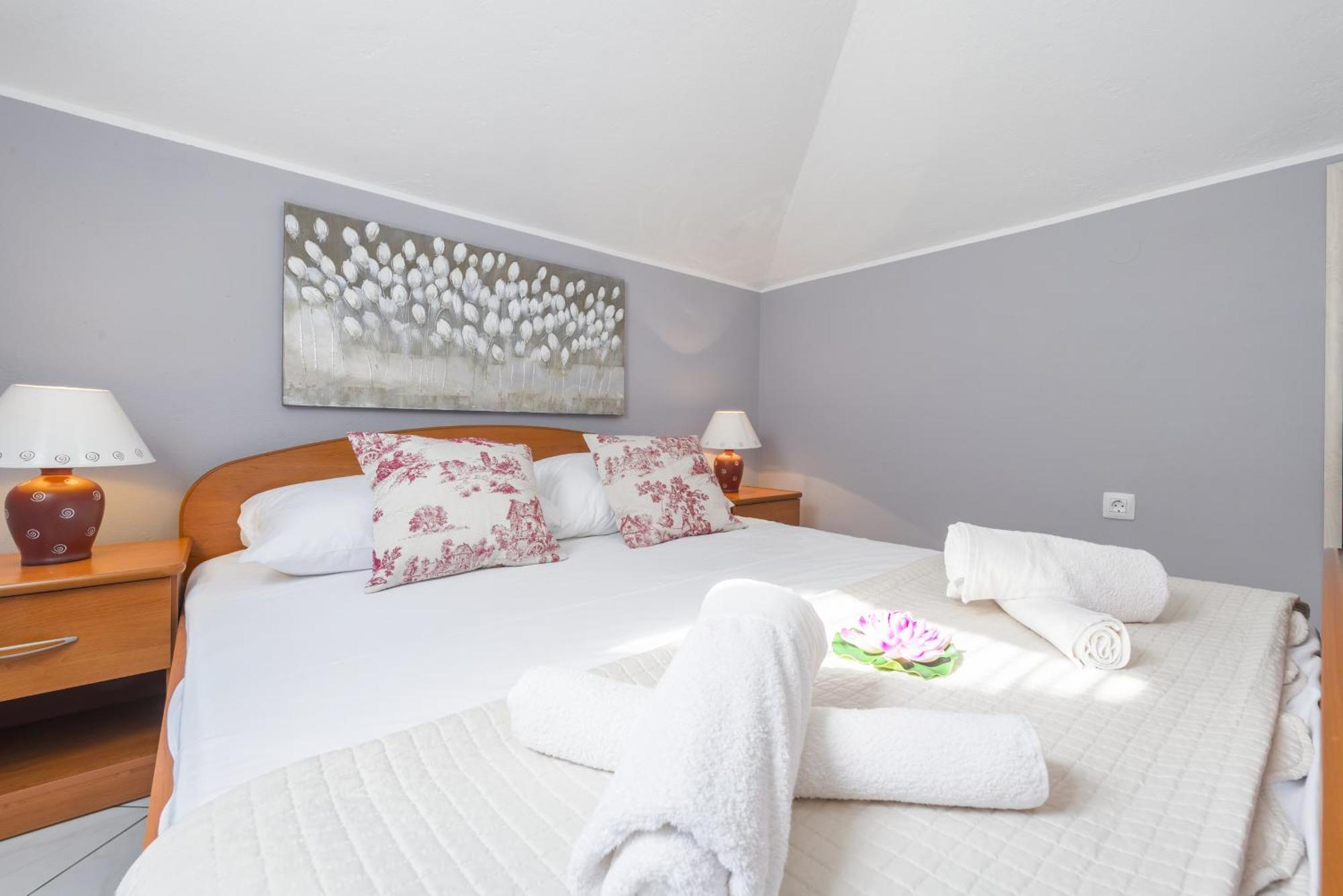 Apartments By The Sea Baska Voda, Makarska - 17570 Стая снимка