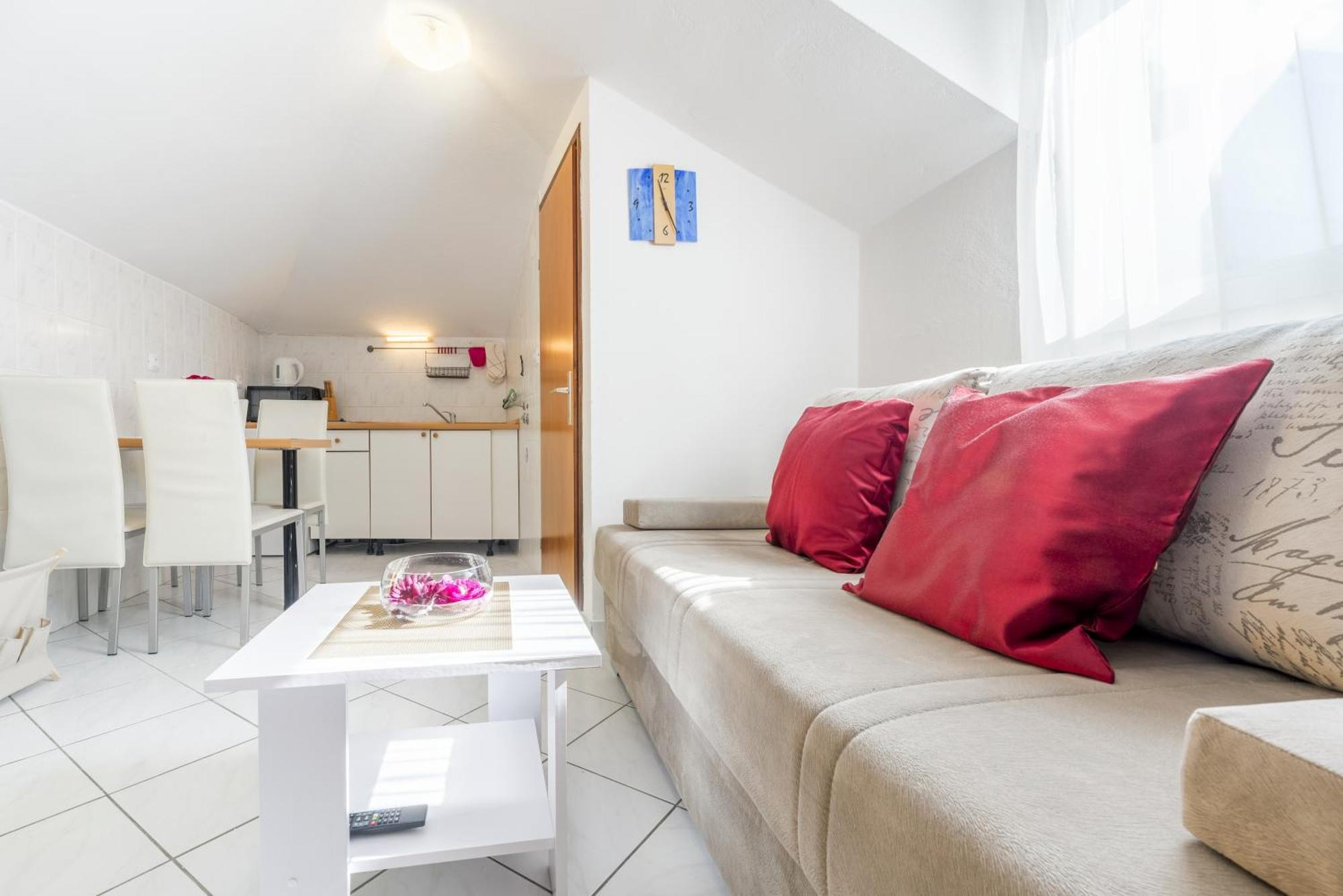 Apartments By The Sea Baska Voda, Makarska - 17570 Стая снимка
